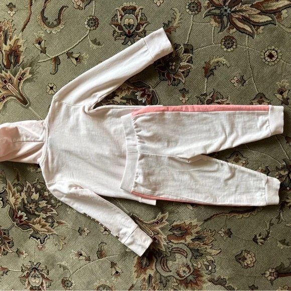 PUMA Soft White and Coral Hoodies size 3 - Picture 5 of 11